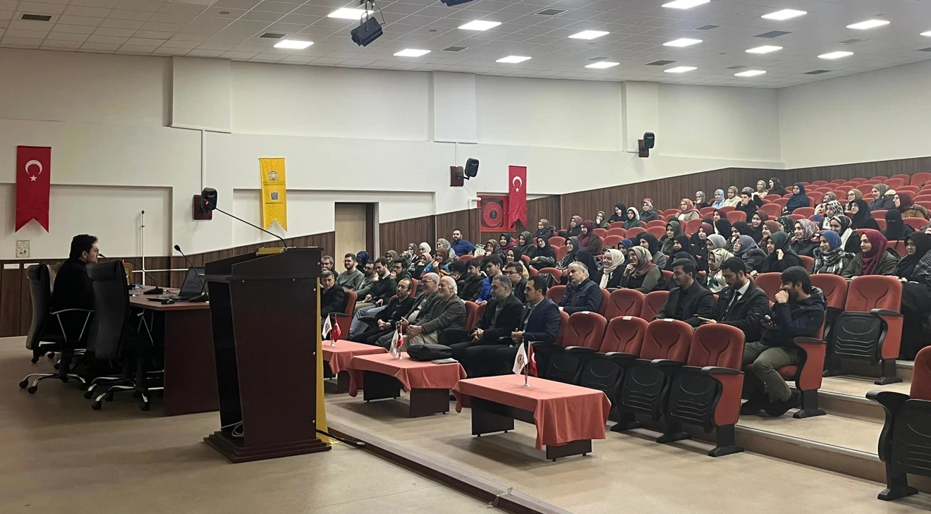 Ravinin İzinde konulu konferans gerçekleştirildi